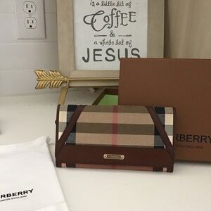 Burberry houscheck wallet